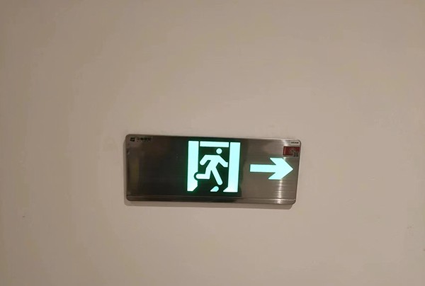 智能疏散系統(tǒng)的應(yīng)急響應(yīng)時(shí)間是多久？